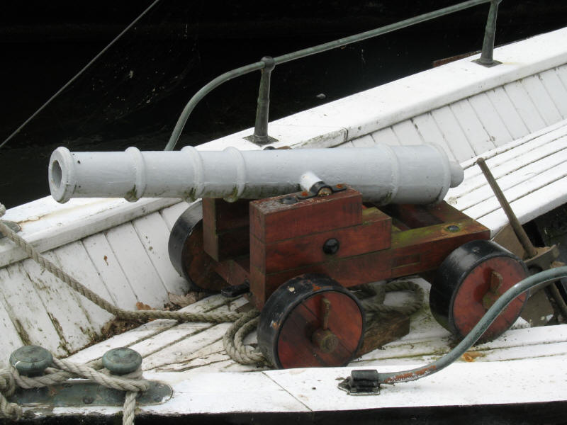 canon on Captain Flint's houseboat
